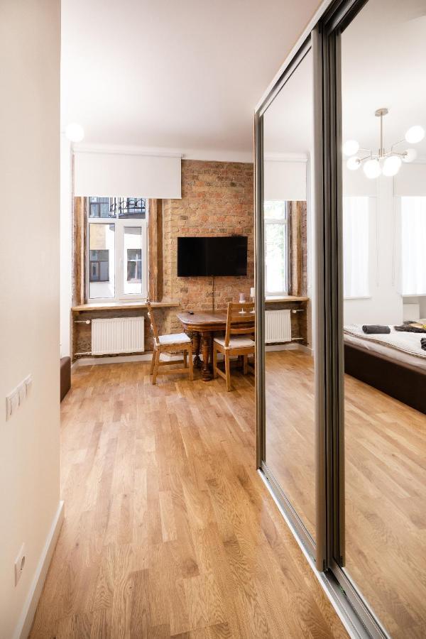 Brivibas House Design Apartments In City Center リガ エクステリア 写真
