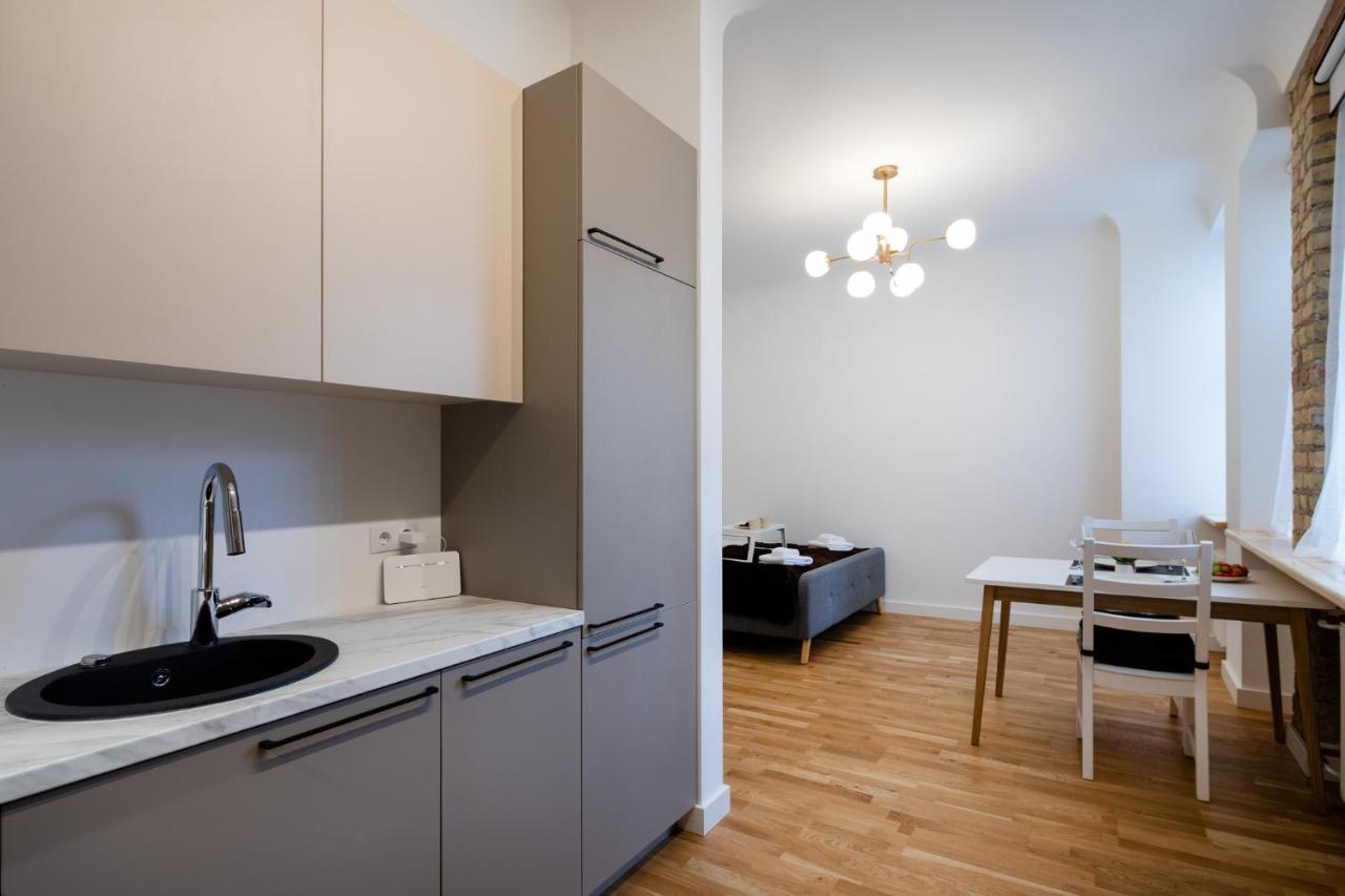 Brivibas House Design Apartments In City Center リガ エクステリア 写真